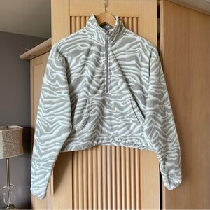 Aritzia tna zebra print polar fleece quarter zip white grey